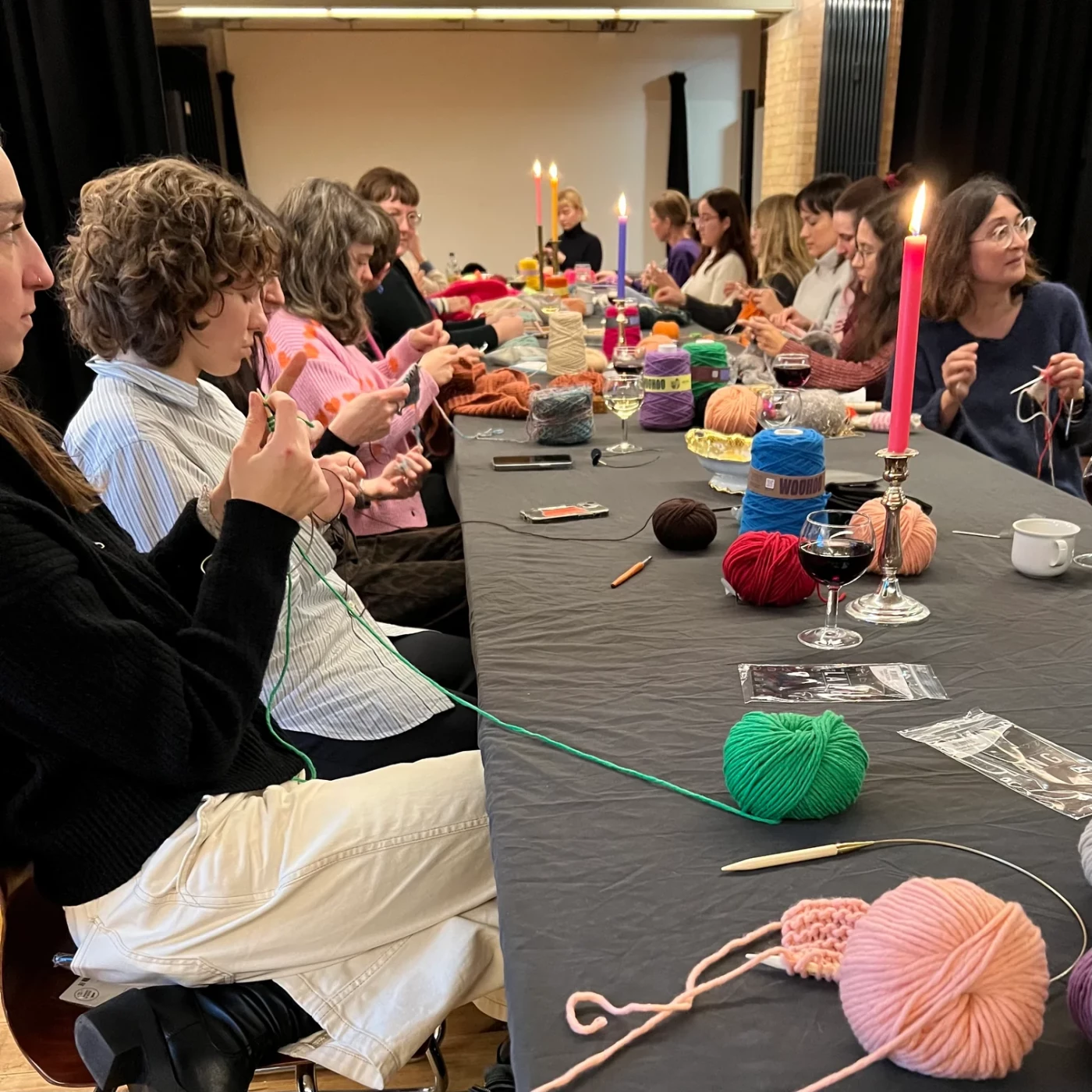 KNIT 'N BITCH Strick- und Häkeltreffen