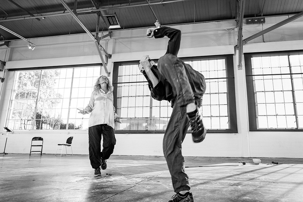 TRAINING AS PERFORMANCE PRACTICE/being in the body