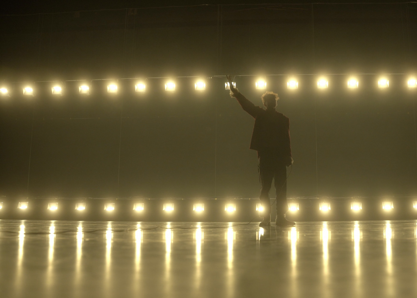 b12 sungrazers: Microphone Controller