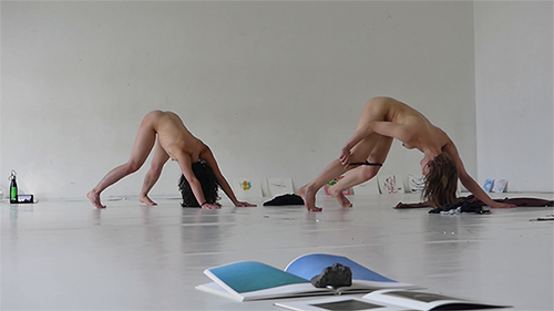 small_2.1-continuing-containing-photo-by-charlie-fouchier